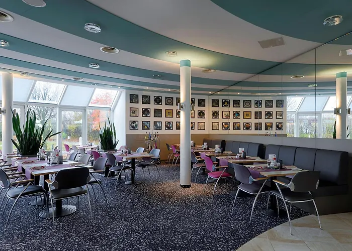 Globana Airport Hotel